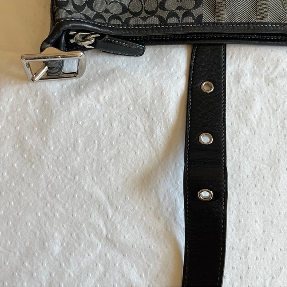 Coach leather and fabric bag - Picture 7 of 13